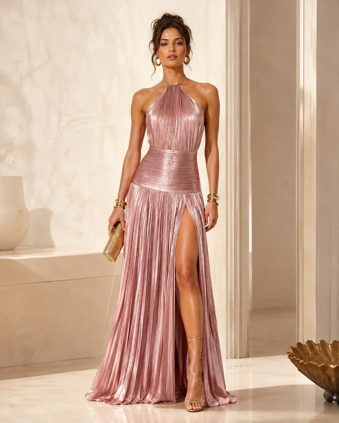 Aurelia Luxe – שמלת ערב מטאלית מקסי עם צווארון קולר ושסע