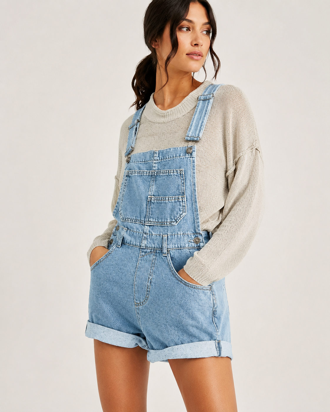 Denim Muse Short – אוברול ג׳ינס קצר לנשים לקיץ