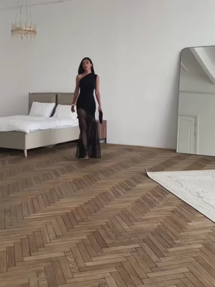 שמלת ערב כתף אחת עם חצאית שקופה לנשים בצבע שחור – לוק אלגנטי מבית Milu